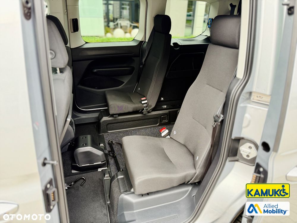 Ford Tourneo Connect 1.5 EcoBoost Titanium - 22