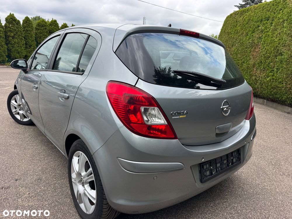 Opel Corsa 1.4 16V EcoFLEX Start-Stop 150 Jahre - 3