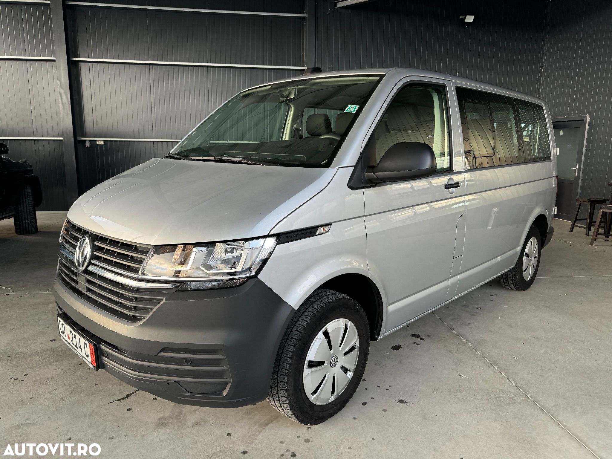 Volkswagen Transporter T6.1 Kurz Plus Trendline - 1