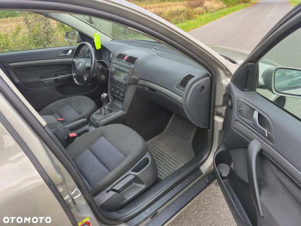 Skoda Octavia - 5