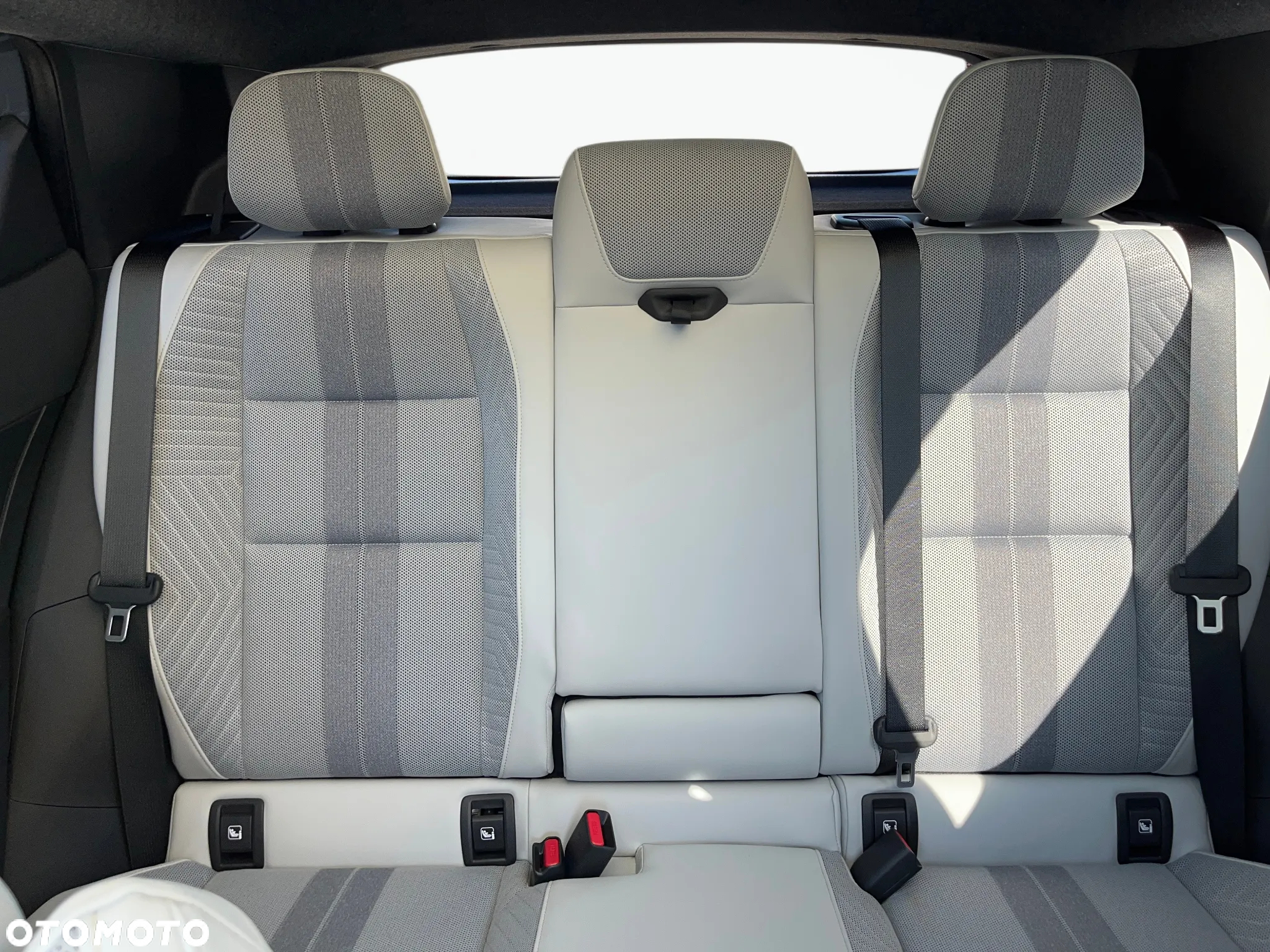 Renault Scenic EV87 Iconic - 16