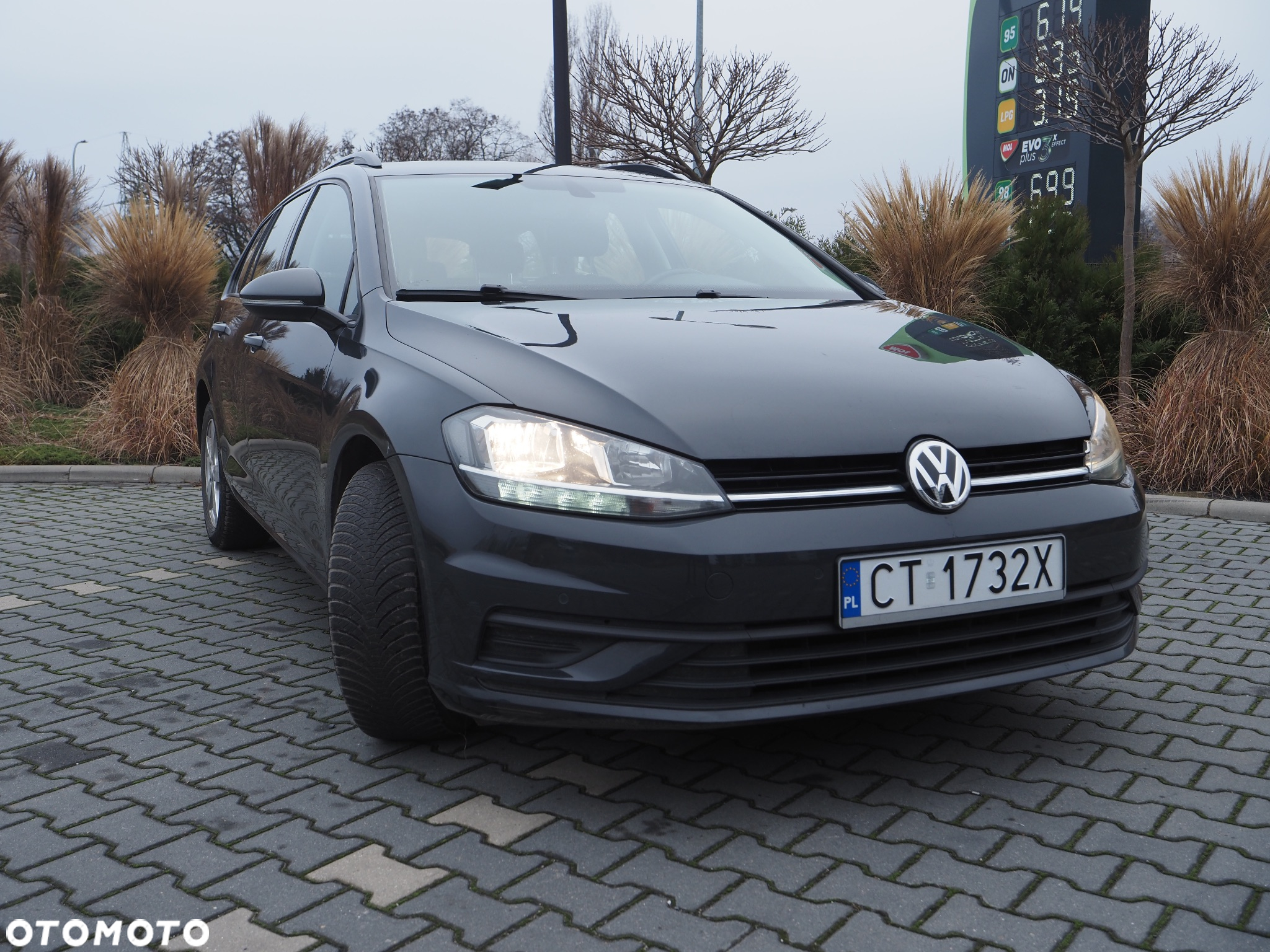 Volkswagen Golf VII 1.0 TSI BMT Trendline - 5