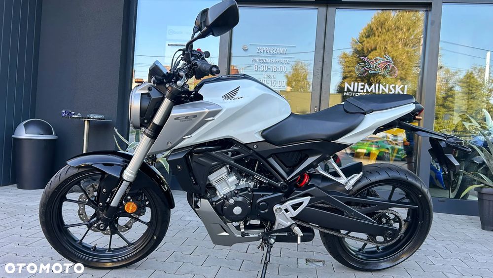 Honda CB - 8