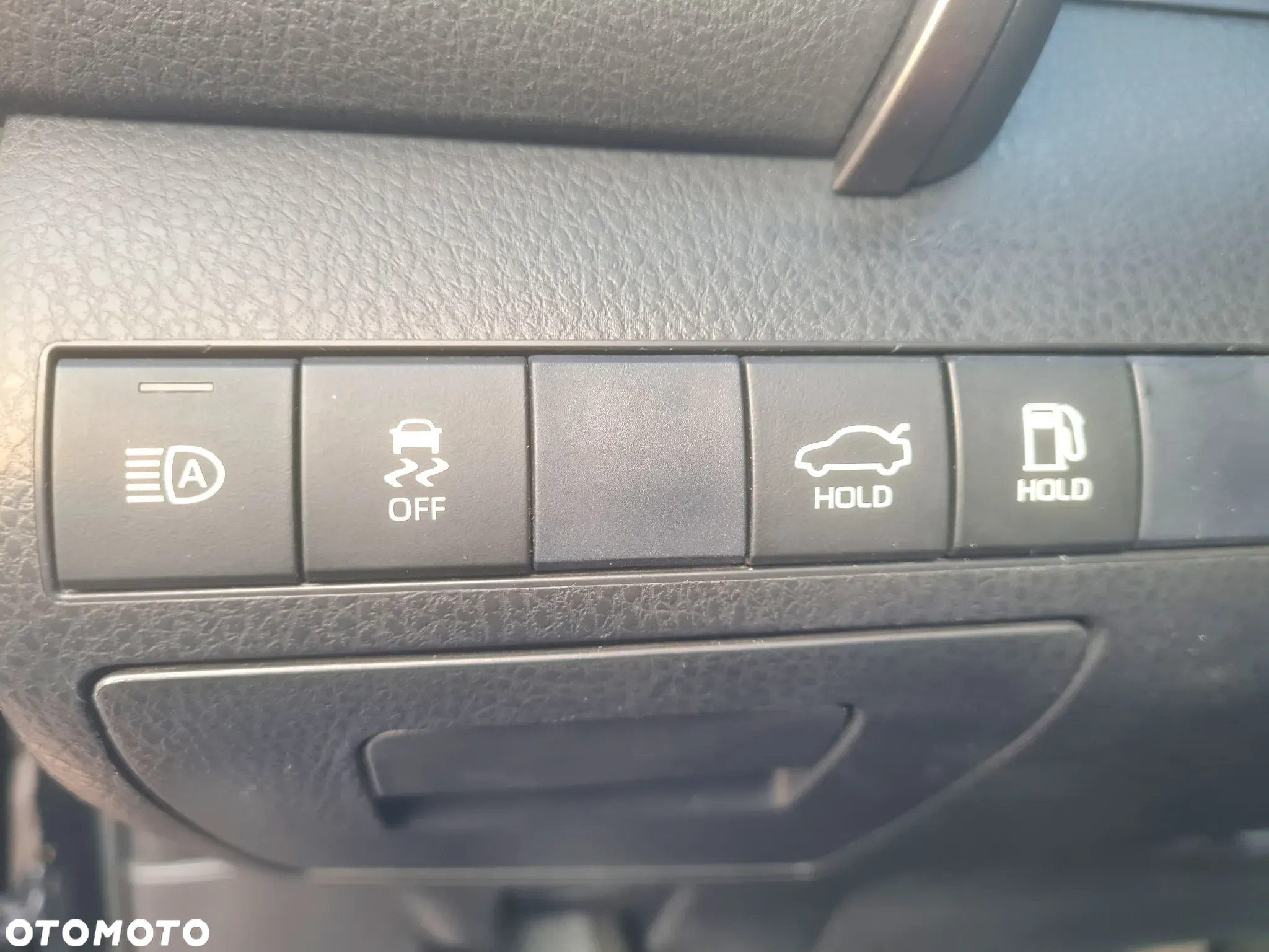 Toyota Camry 2.5 Hybrid Comfort CVT - 15