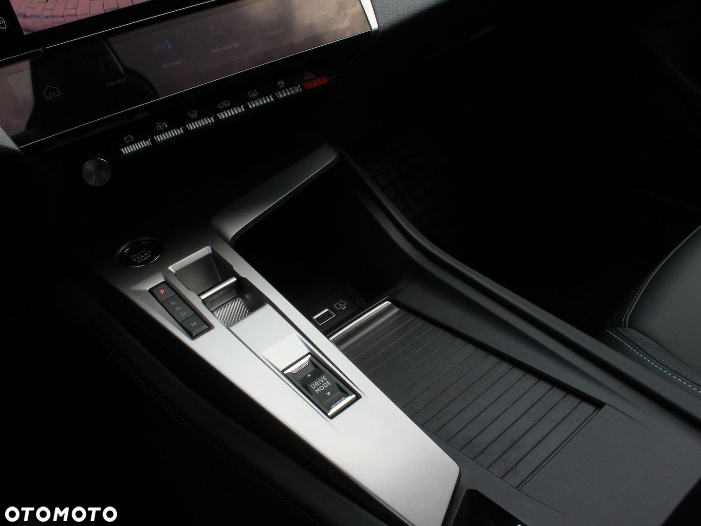 Peugeot 408 1.2 PureTech Allure S&S EAT8 - 11