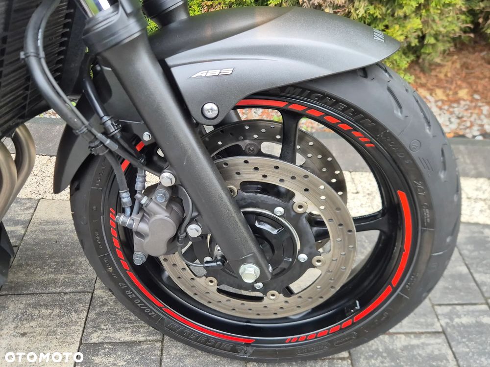 Yamaha XJ - 15