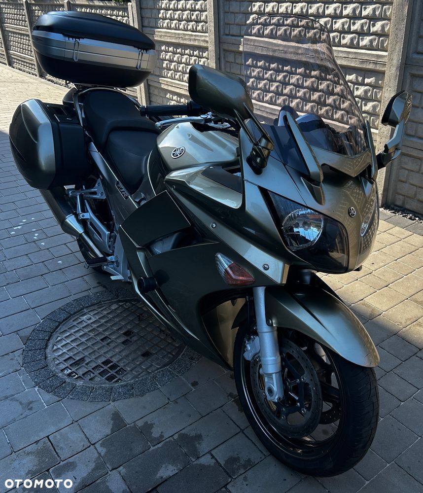 Yamaha FJR - 9