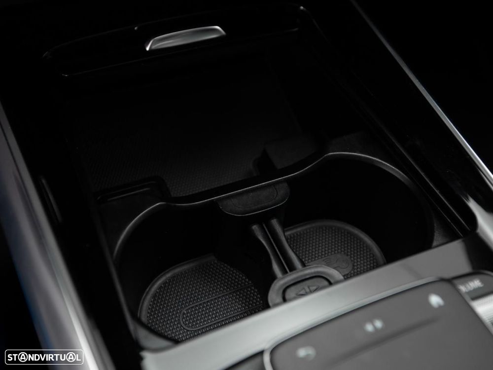 Mercedes-Benz EQA 250 AMG Line - 29