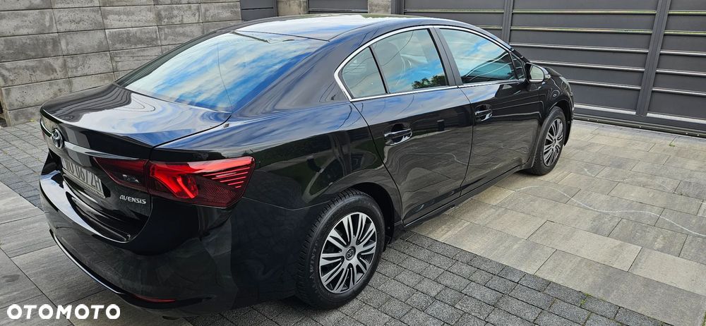 Toyota Avensis 1.8 Active - 3