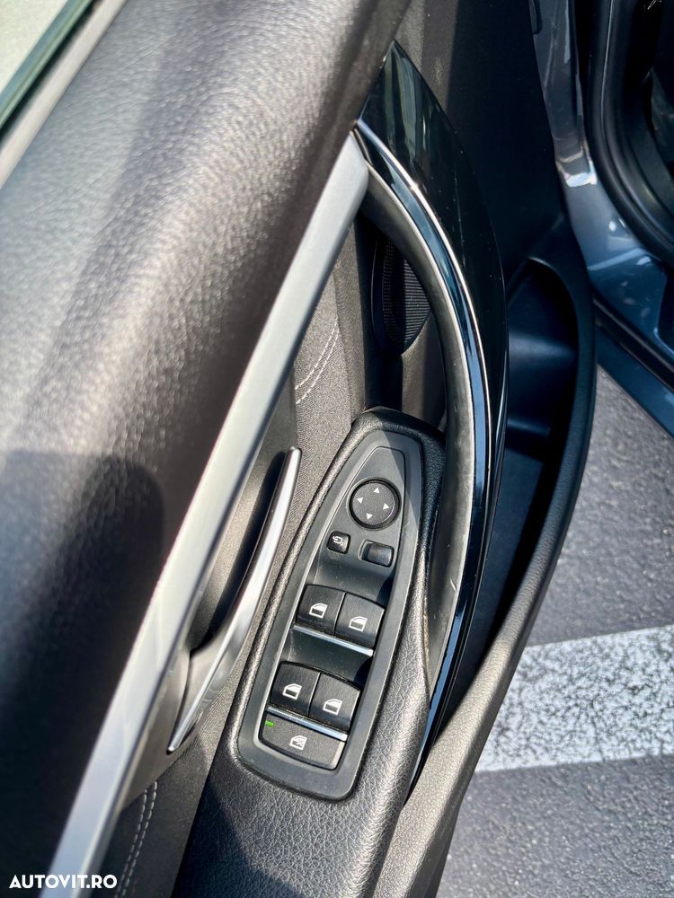 BMW Seria 3 318i Aut. Sport Line - 11