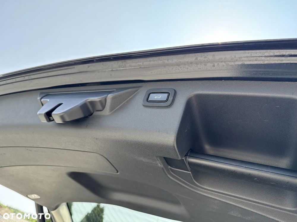 Land Rover Discovery Sport 2.0 D180 S - 25