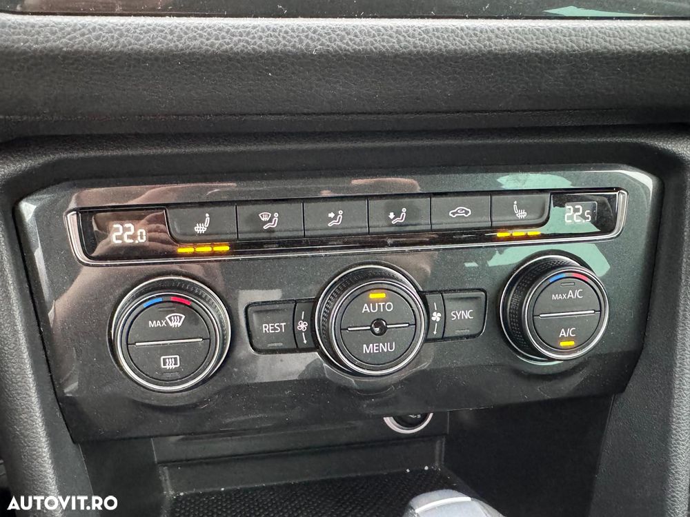 Volkswagen Tiguan - 22