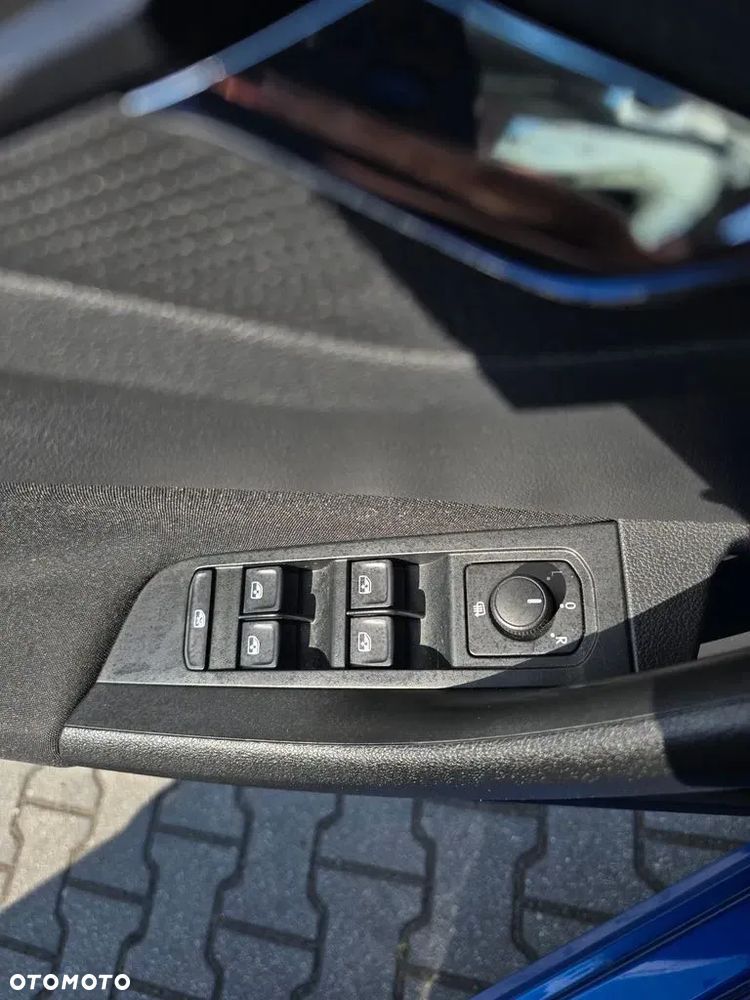 Skoda Kamiq 1.0 TSI Ambition DSG - 32