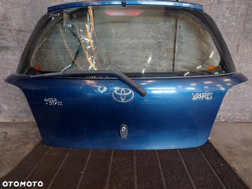 KOMPLETNY TYŁ KLAPA BAGAŻNIKA ZDERZAK TYŁ LAMPY TOYOTA YARIS I 8P4 - 13