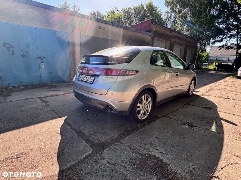 Honda Civic 1.8 Sport - 8