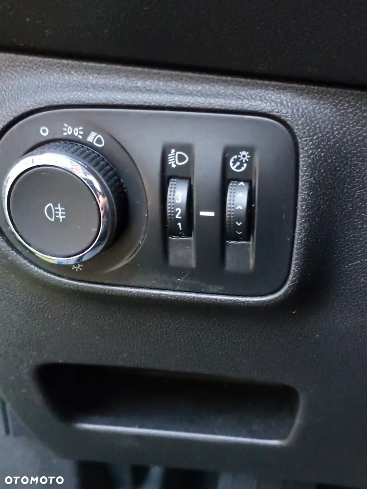 Opel Corsa 1.4 Enjoy - 13