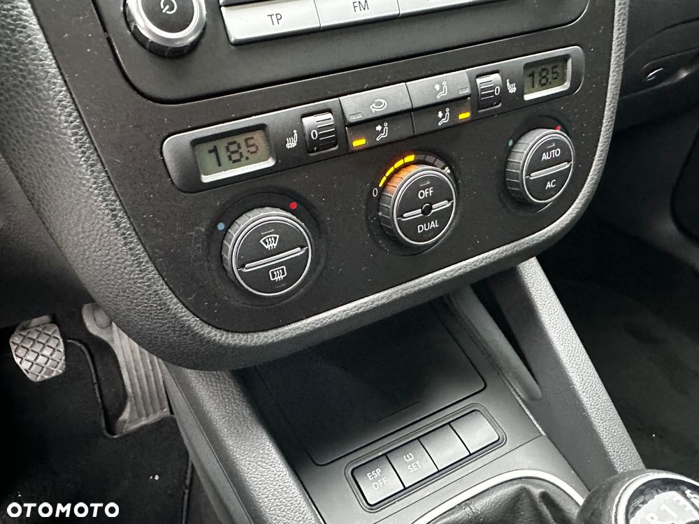 Volkswagen Golf 1.4 TSI Sportline - 21