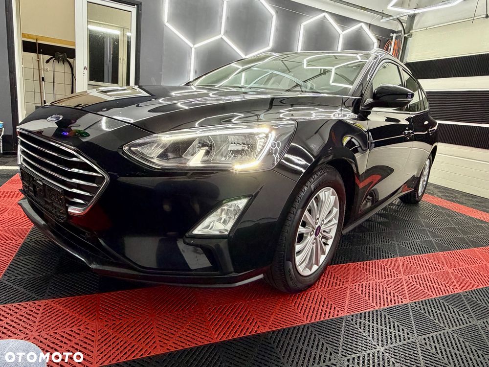 Ford Focus 1.5 EcoBlue STart-Stopp-System TITANIUM - 4