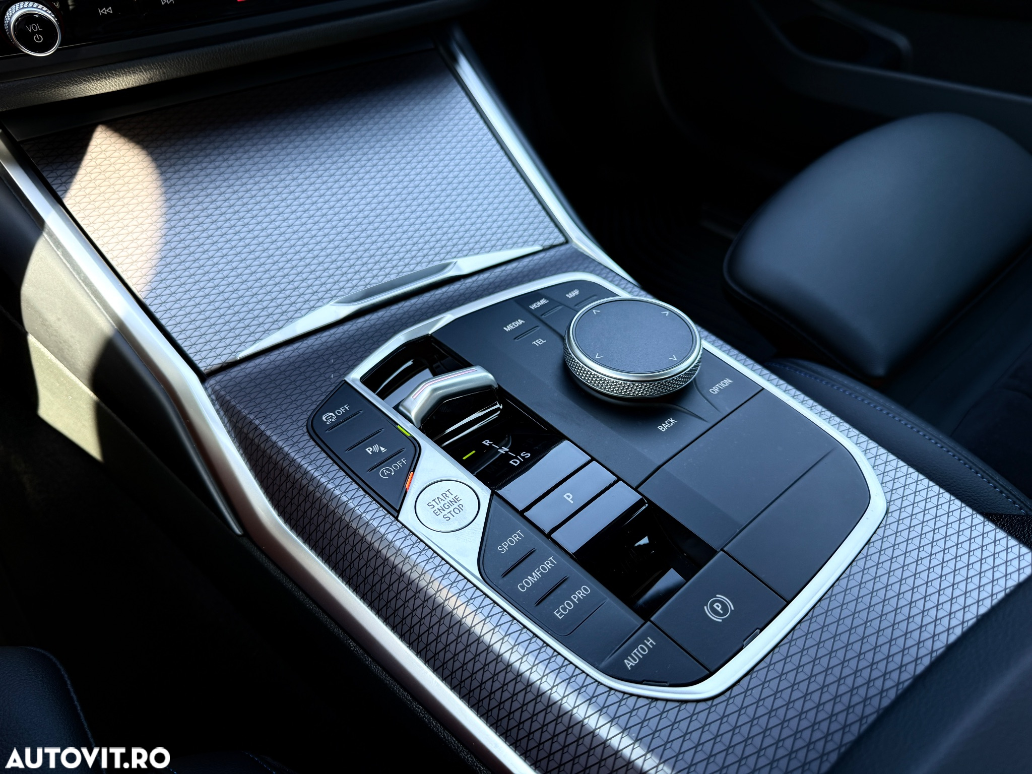 BMW Seria 3 320i AT - 17