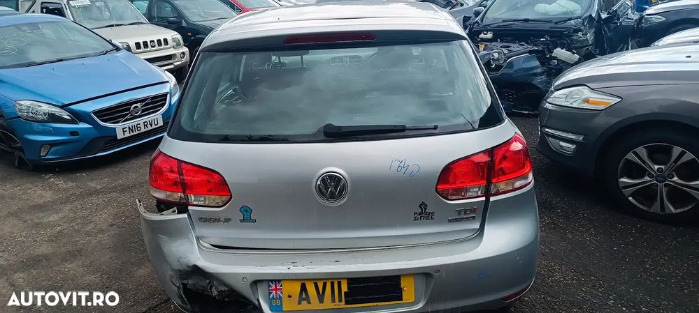 Dezmembrari / Dezmembrez VW Golf 6 1.6 CAYC cutie viteze manuală cod culoare LA7W - 4