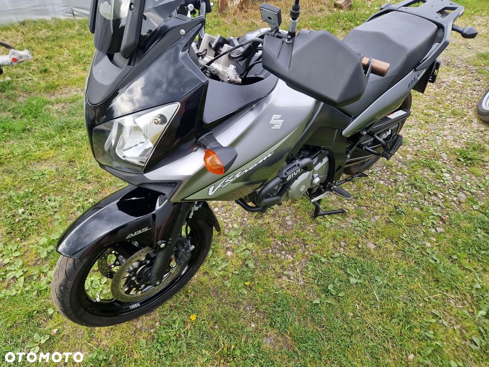 Suzuki V-STROM - 4