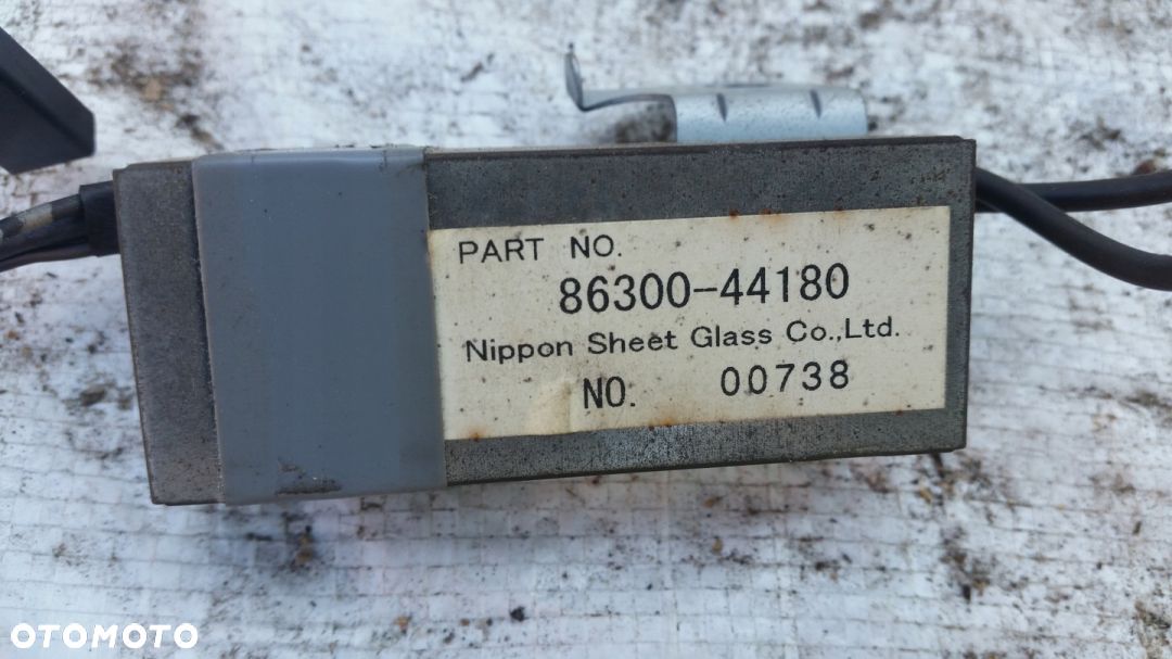 Wzmacniacz antenowy TOYOTA 86300 44180 - 1