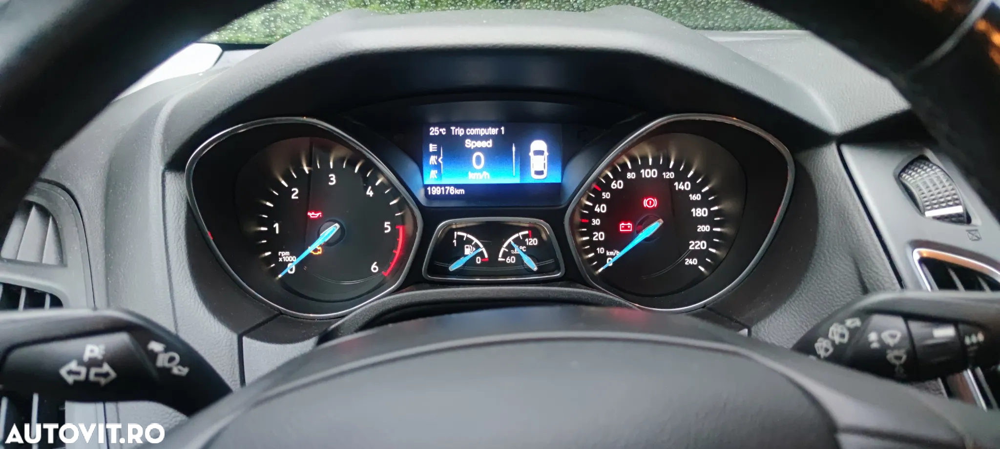 Ford Focus - 8