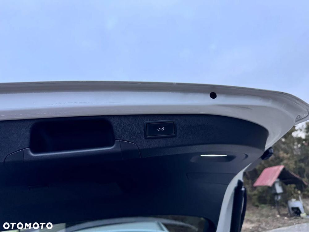 Volkswagen Passat - 9