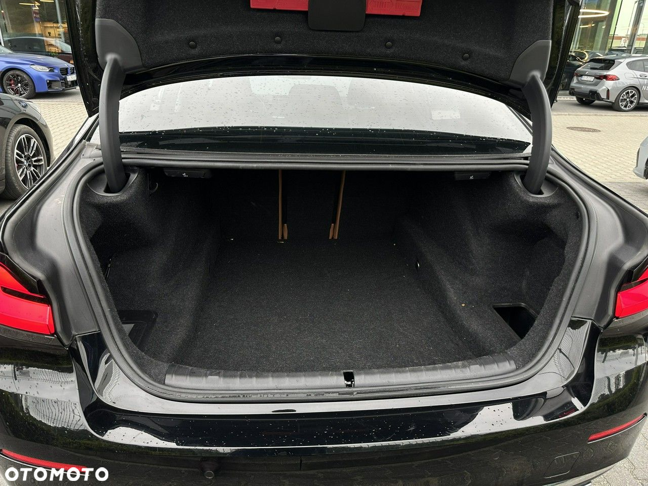 BMW Seria 5 - 24