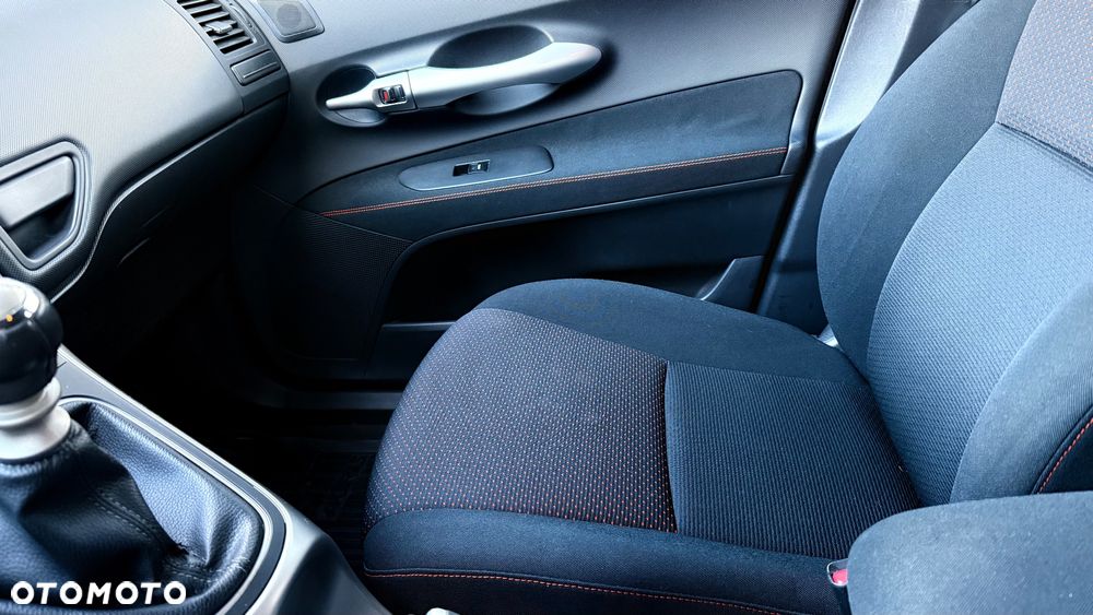 Toyota Auris 1.6 Executive - 23