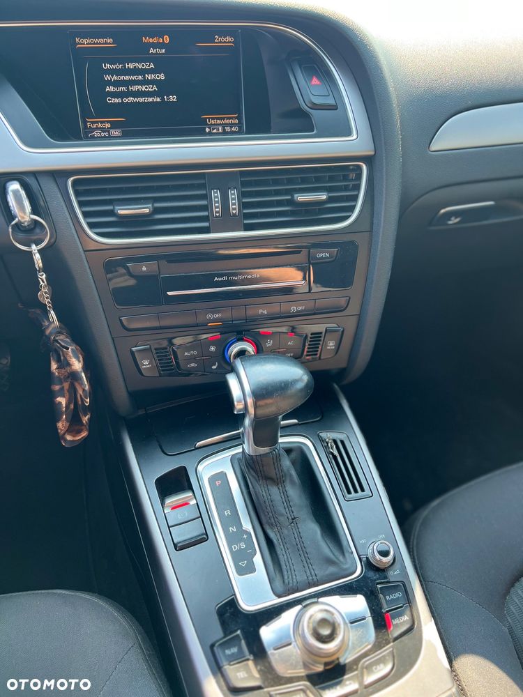 Audi A4 Avant 2.0 TDI Quattro S tronic - 12