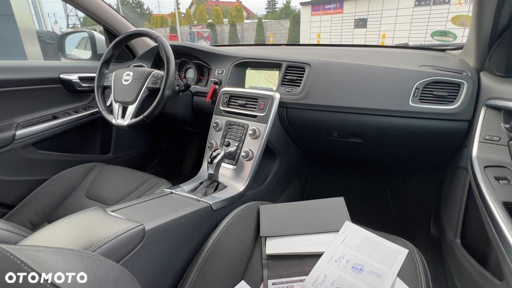 Volvo V60 D3 Geartronic Linje Svart - 15