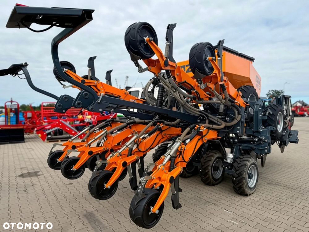 Inny Agregat siewny MZURI PRO-TIL 4T - 4