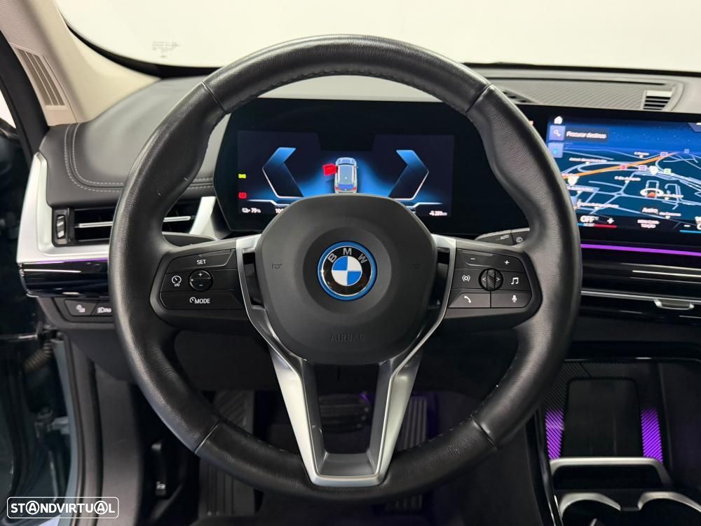 BMW iX1 xDrive30 - 17