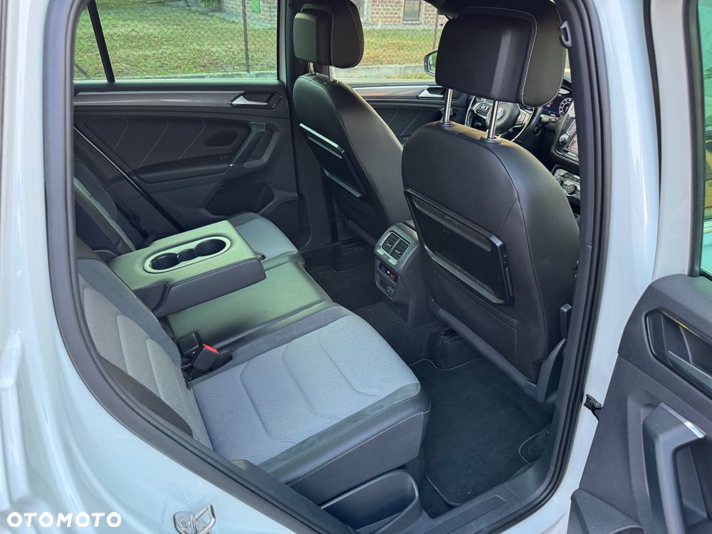 Volkswagen Tiguan 2,0 TSI OPF 4Motion DSG R-Line - 23