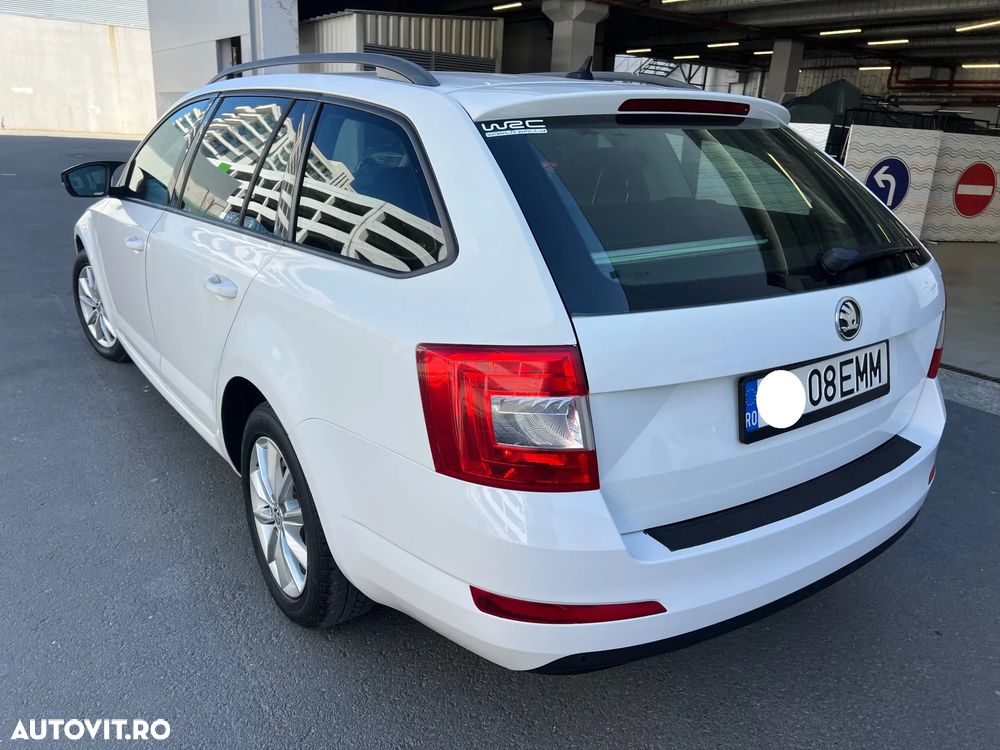 Skoda Octavia 2.0 TDI ELEGANCE DSG - 29