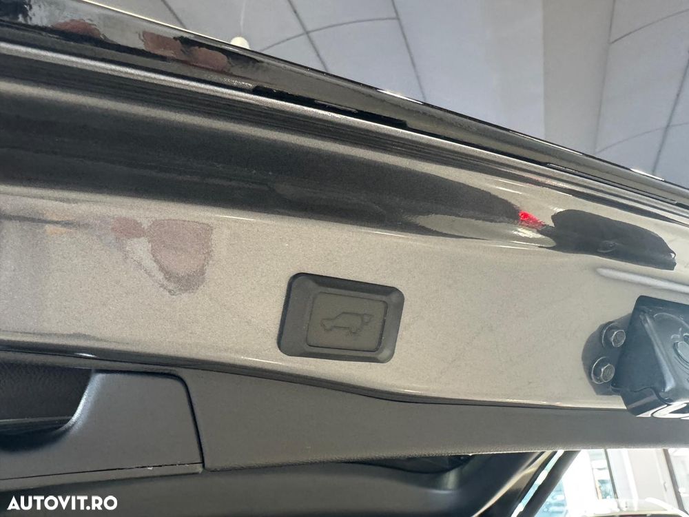 Toyota RAV4 Plug-in-Hybrid Style - 24