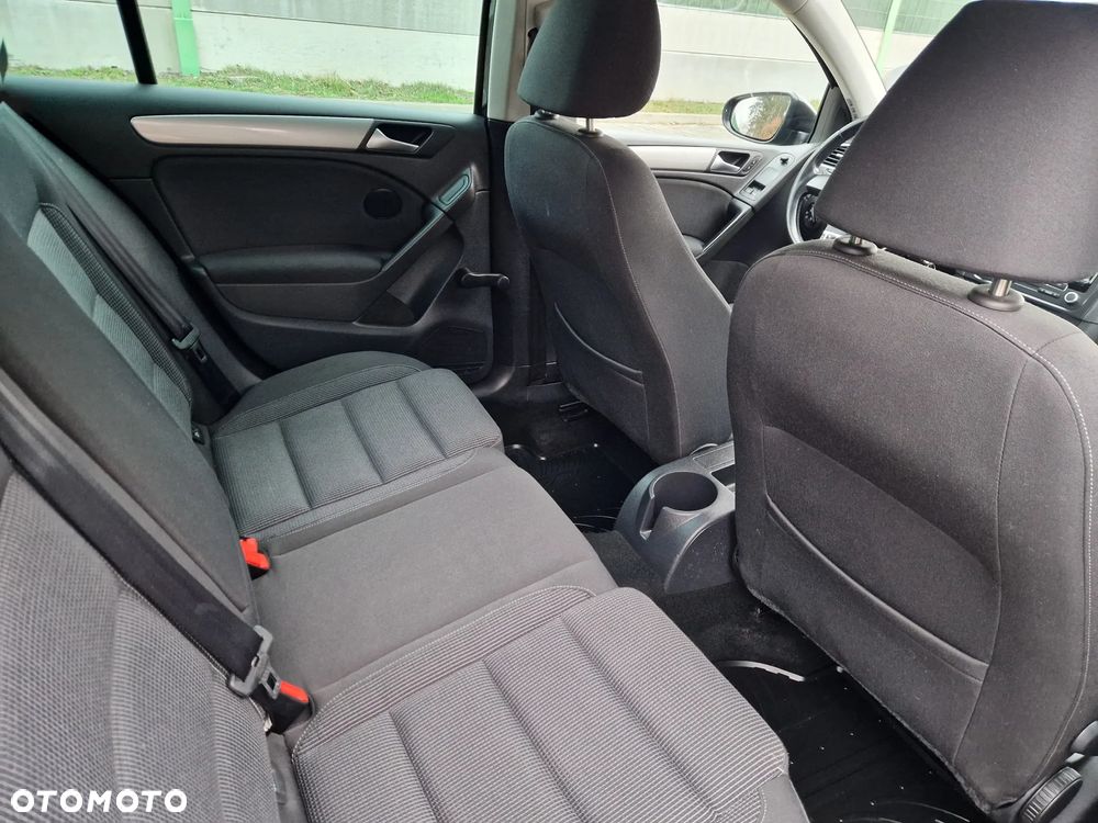 Volkswagen Golf - 29