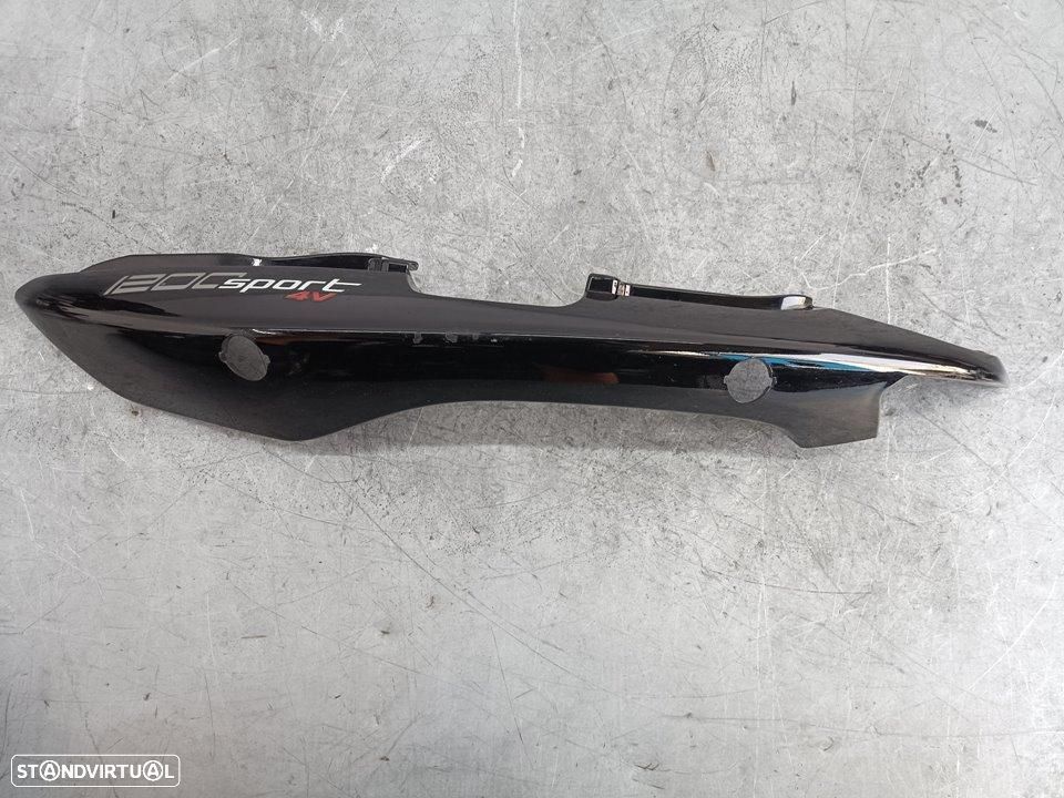 MOLDURAS TRASEIRAS MOTO-GUZZI SPORT 1200 - 1