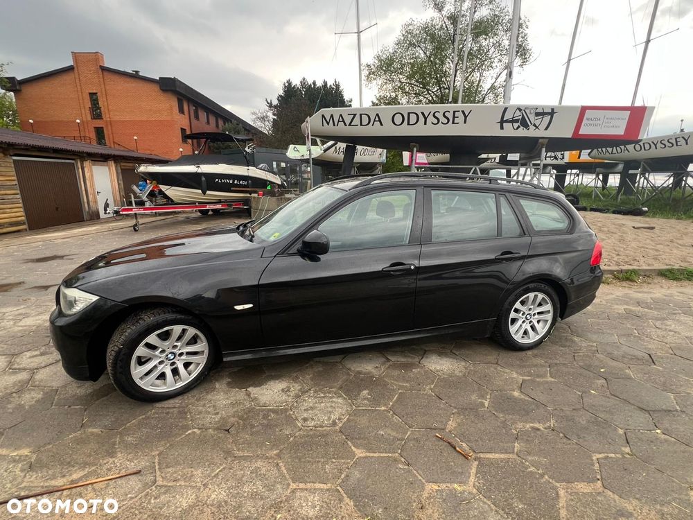 BMW Seria 3 318i - 13