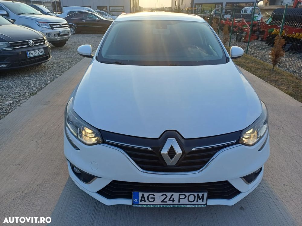 Renault Megane 1.5 dCI EDC Intens - 3