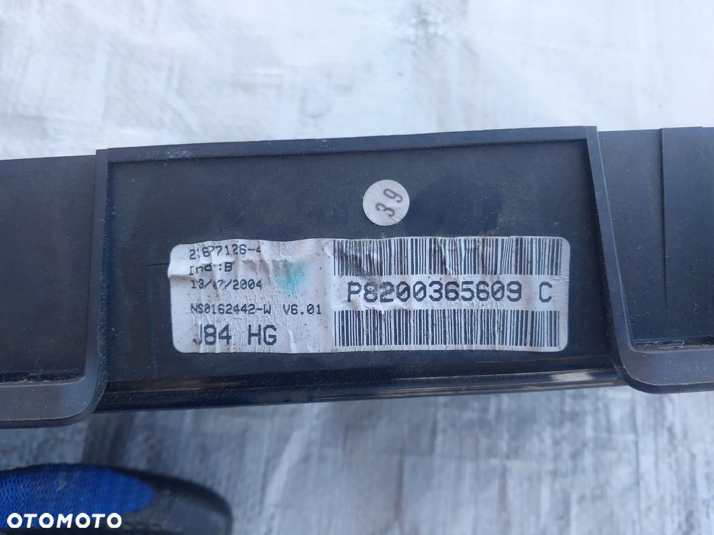 Licznik zegary prędkościomierz wyświetlacz Renault Scenic II 2 J84HG P8200365609C Ecran 45NG - 2