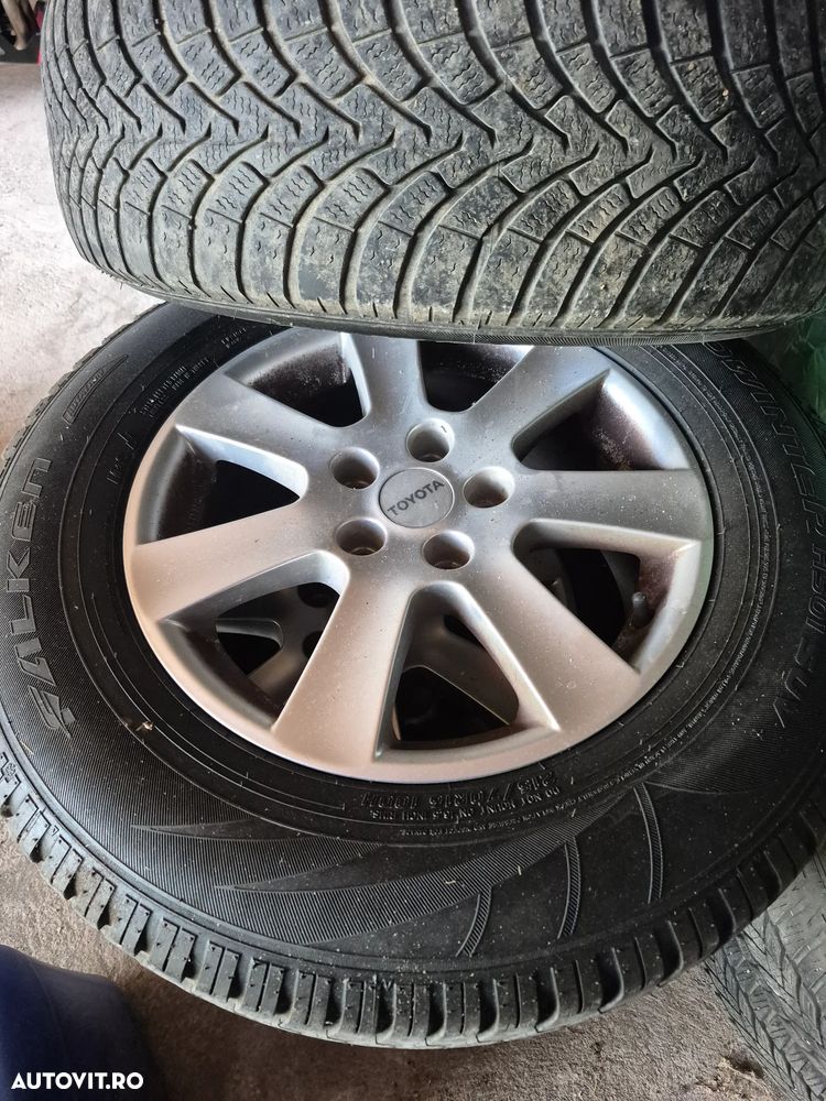 Toyota RAV4 - 12