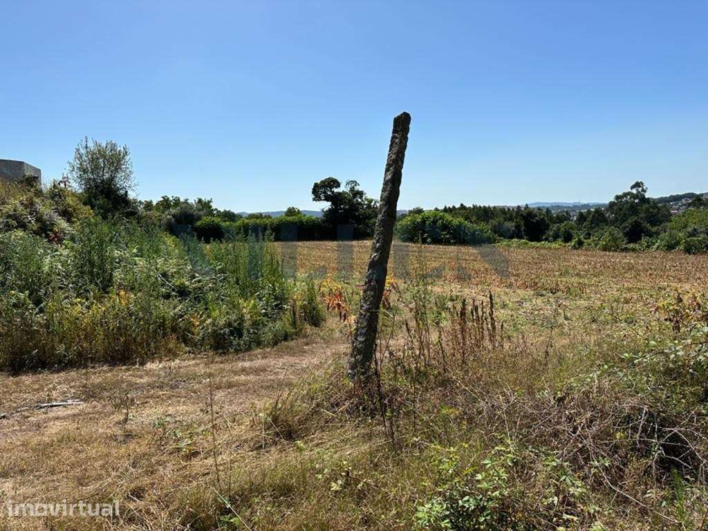 Terreno para construção em altura em Burgães, Santo Tirso - Grande imagem: 2/9