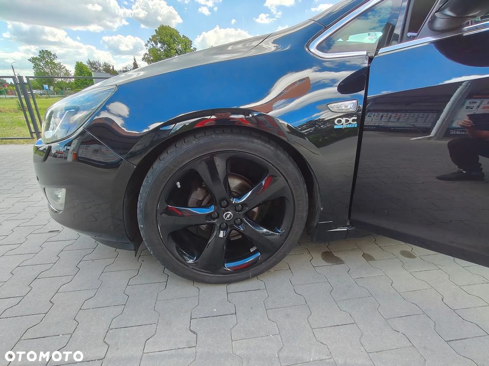 Opel Astra 1.4 Turbo Cosmo - 12