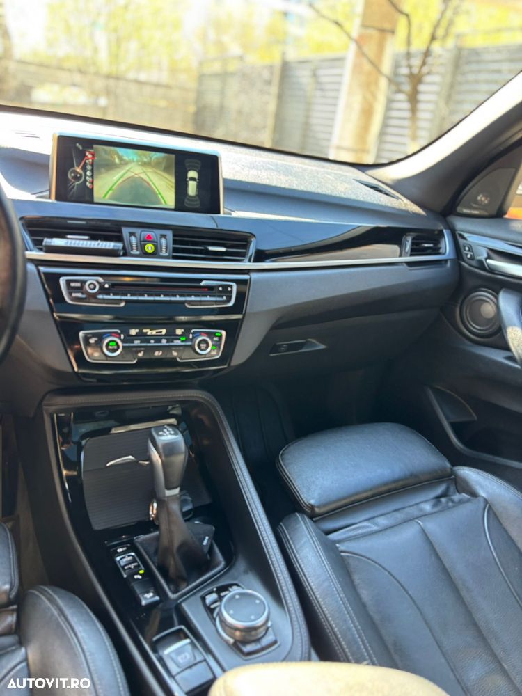 BMW X1 xDrive25i AT xLine - 13