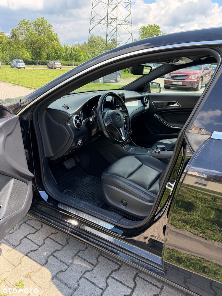 Mercedes-Benz CLA 250 4-Matic - 6