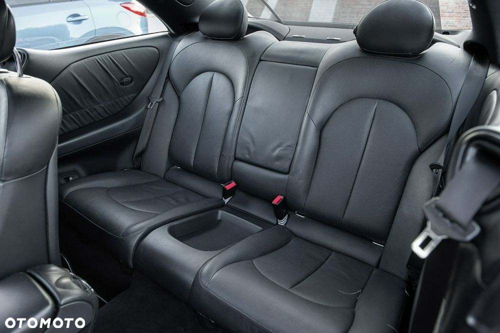 Mercedes-Benz CLK 280 Avantgarde Sport Edition - 7