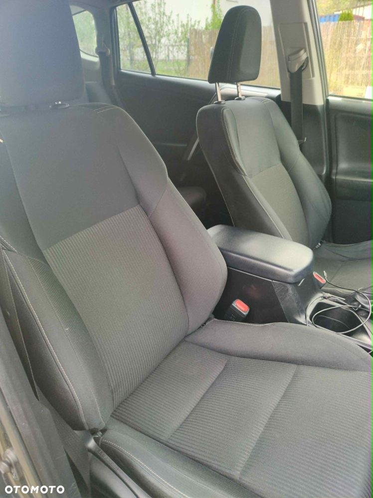 Toyota RAV4 - 12