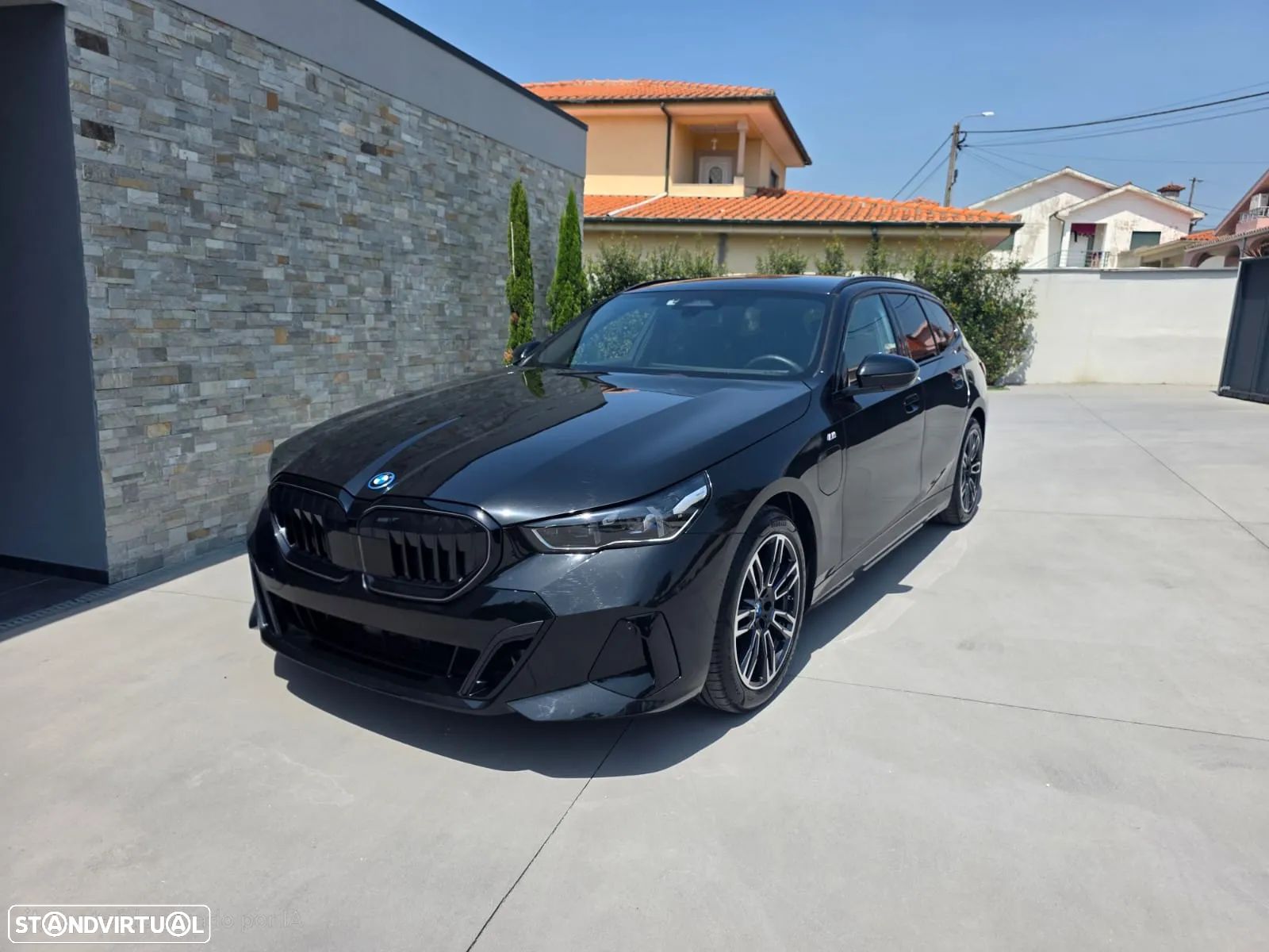 BMW 530 e Pack Desportivo M - 1